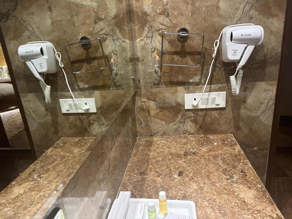 Airport Hotel Ramhan Palace Mahipalpur Ню Делхи Екстериор снимка